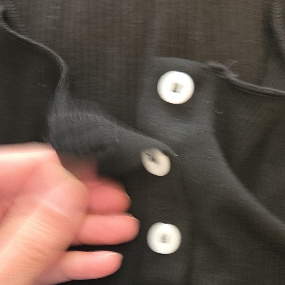 Black Ribbed Crop Tops - Picture 6 of 6